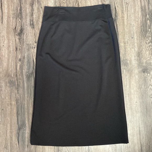 Inherit Clothing Co Quinn 31” Midi Skirt Size Small Black - Picture 1 of 3